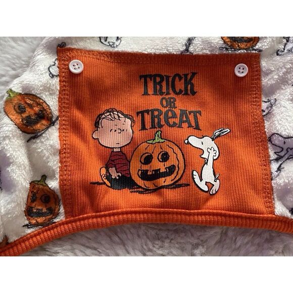 Peanuts SNOOPY Charlie Brown Halloween Trick Or Treat Velvet DOG PAJAMAS Size S - Picture 2 of 14